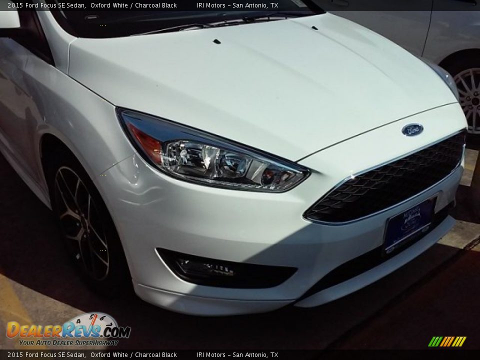 2015 Ford Focus SE Sedan Oxford White / Charcoal Black Photo #2
