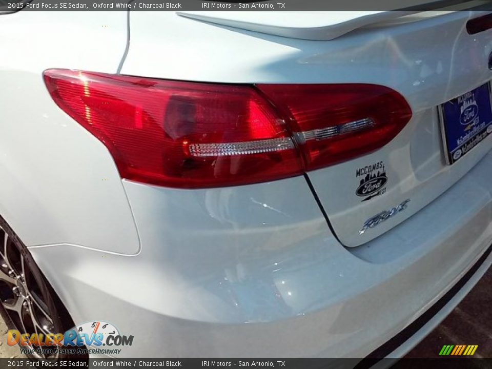 2015 Ford Focus SE Sedan Oxford White / Charcoal Black Photo #8