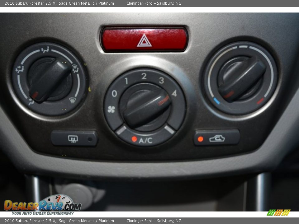 2010 Subaru Forester 2.5 X Sage Green Metallic / Platinum Photo #19