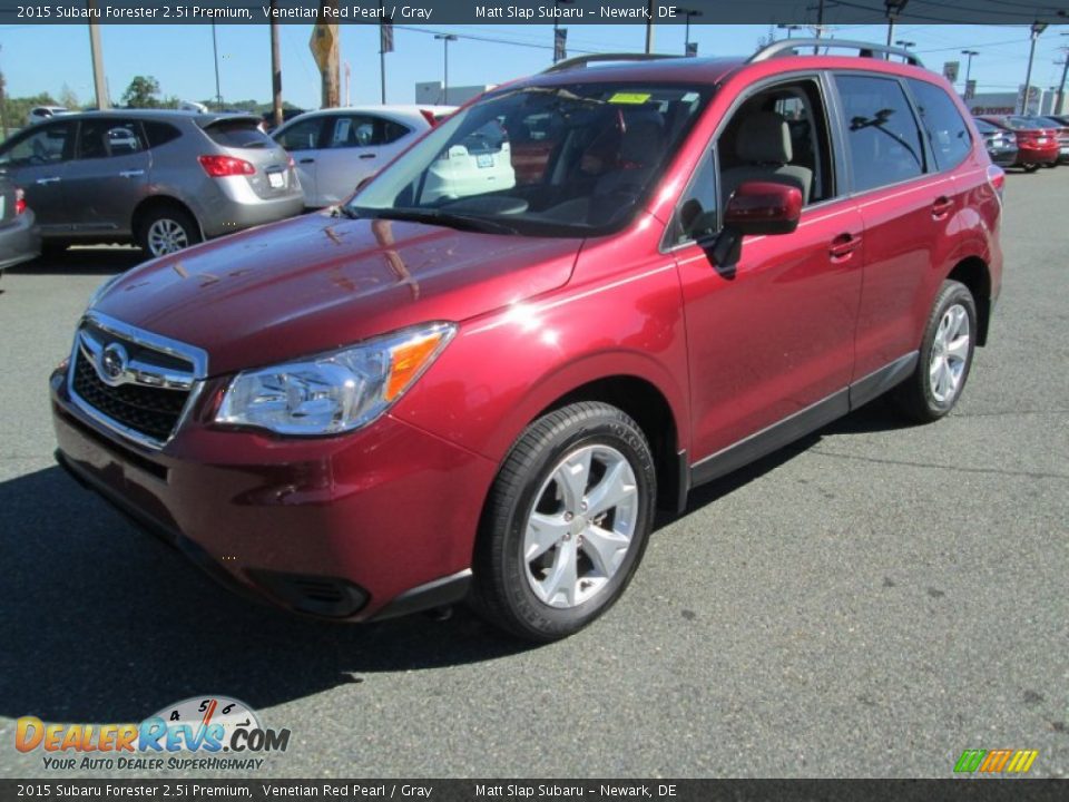 2015 Subaru Forester 2.5i Premium Venetian Red Pearl / Gray Photo #2