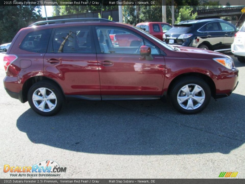 2015 Subaru Forester 2.5i Premium Venetian Red Pearl / Gray Photo #5