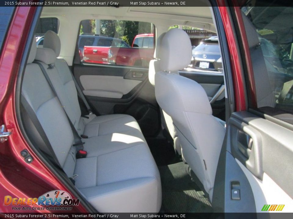 2015 Subaru Forester 2.5i Premium Venetian Red Pearl / Gray Photo #18