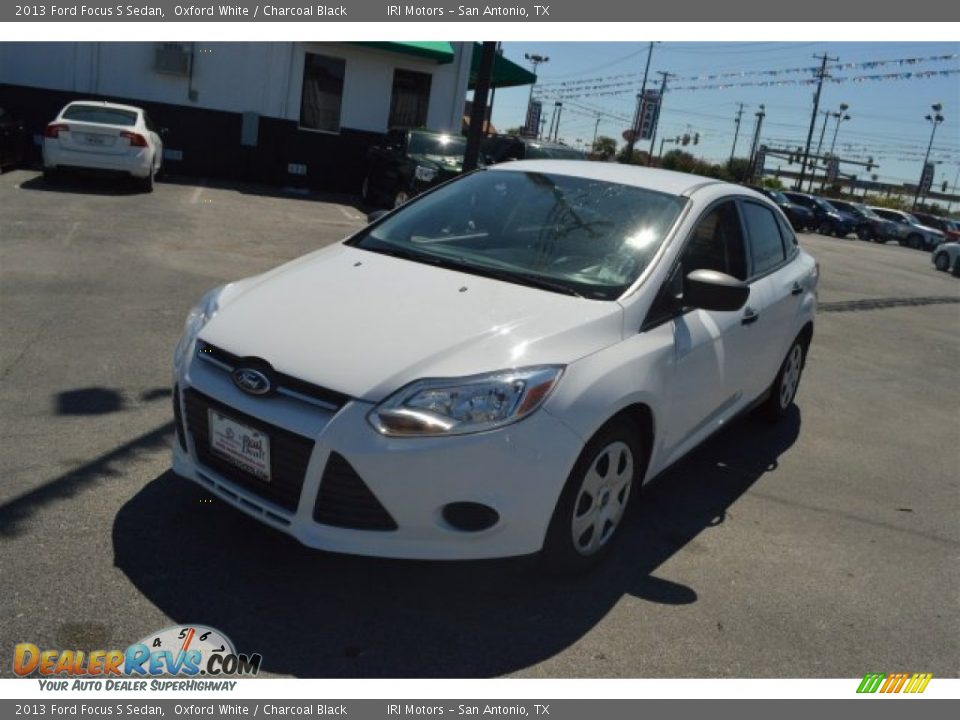 2013 Ford Focus S Sedan Oxford White / Charcoal Black Photo #4