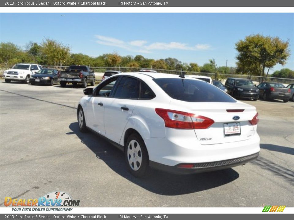 2013 Ford Focus S Sedan Oxford White / Charcoal Black Photo #7