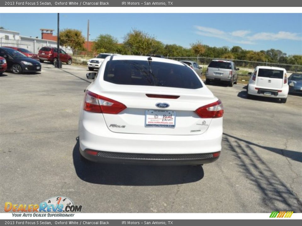 2013 Ford Focus S Sedan Oxford White / Charcoal Black Photo #9