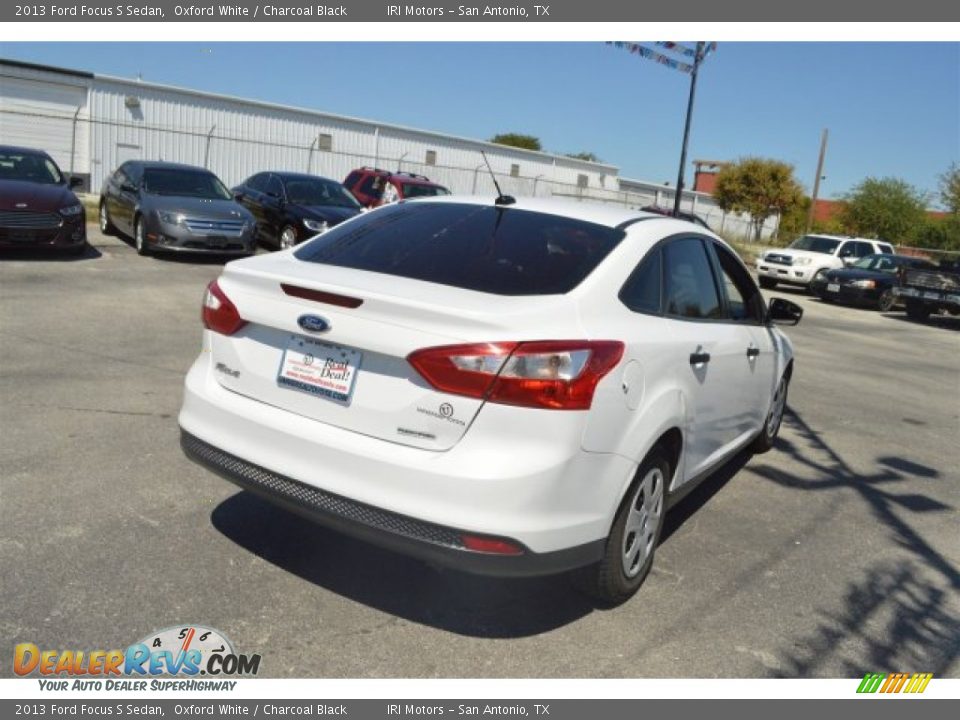 2013 Ford Focus S Sedan Oxford White / Charcoal Black Photo #10