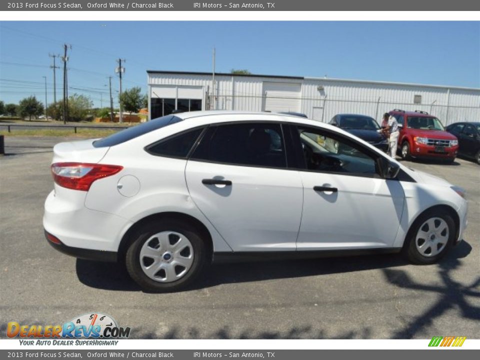 2013 Ford Focus S Sedan Oxford White / Charcoal Black Photo #12