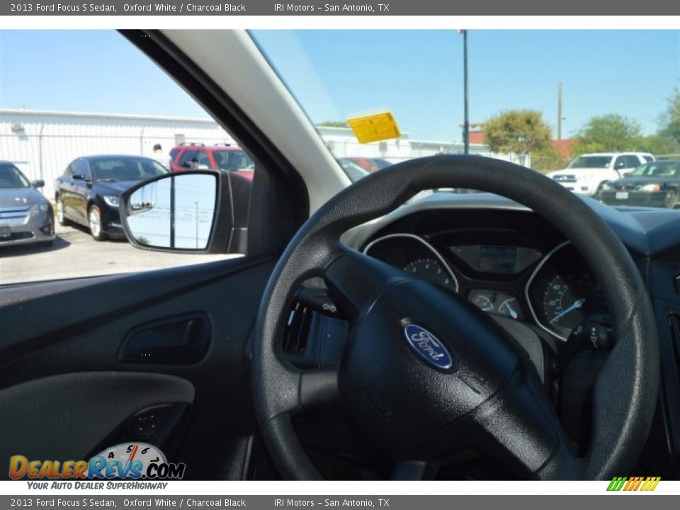 2013 Ford Focus S Sedan Oxford White / Charcoal Black Photo #13