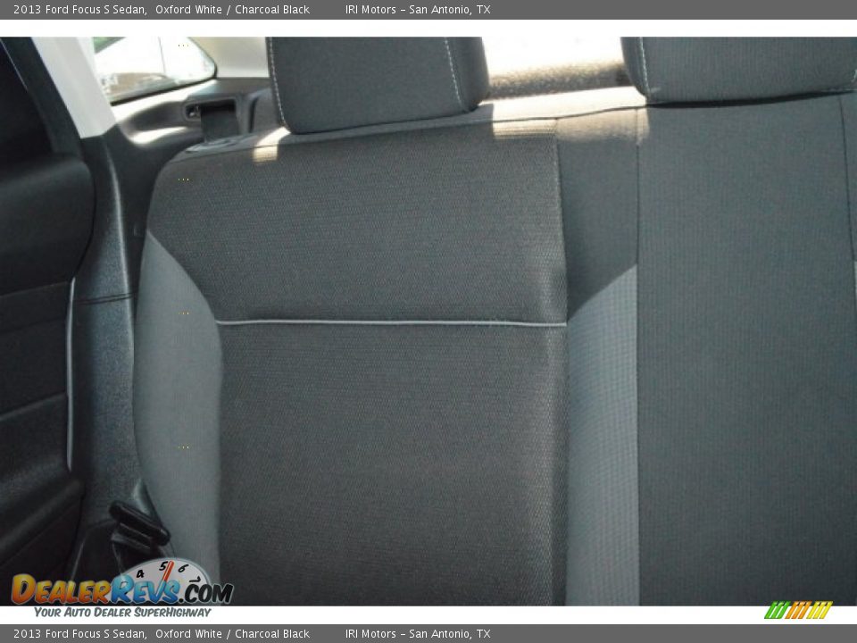 2013 Ford Focus S Sedan Oxford White / Charcoal Black Photo #17