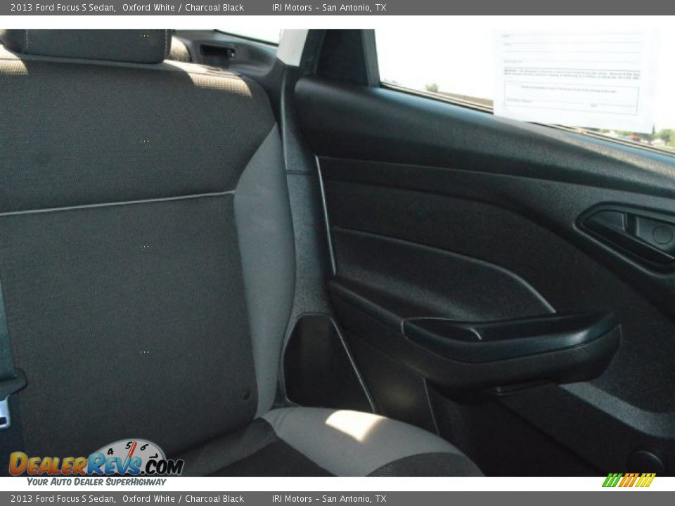 2013 Ford Focus S Sedan Oxford White / Charcoal Black Photo #19