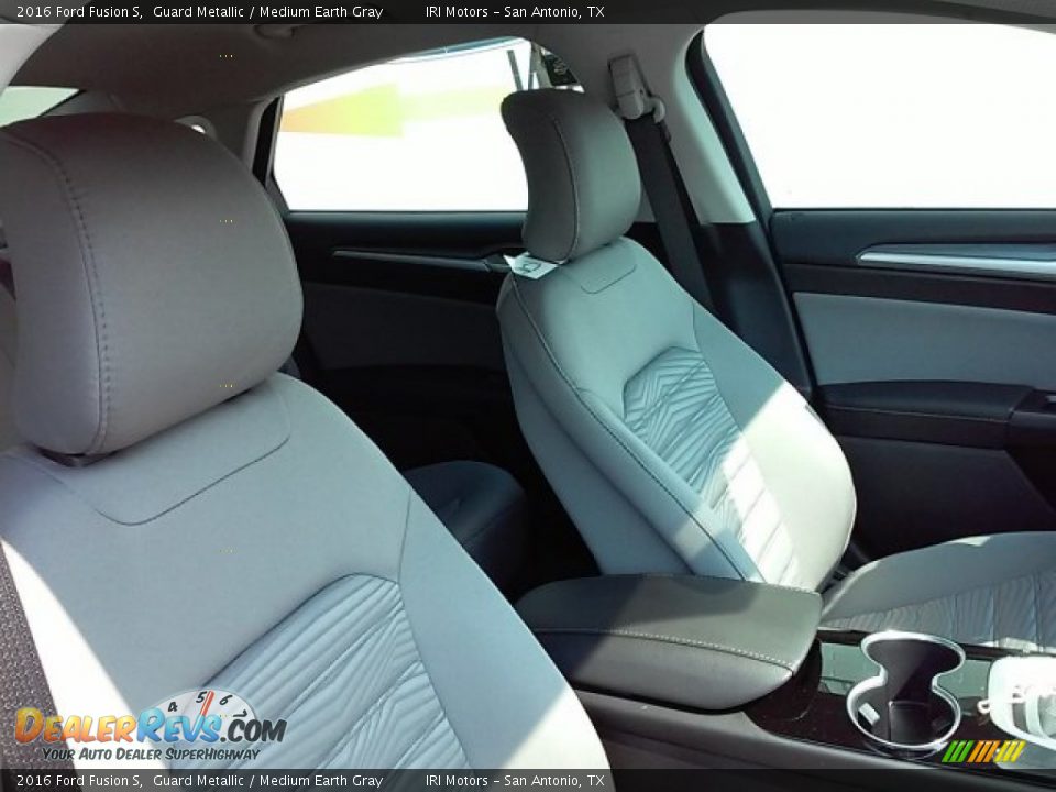2016 Ford Fusion S Guard Metallic / Medium Earth Gray Photo #12