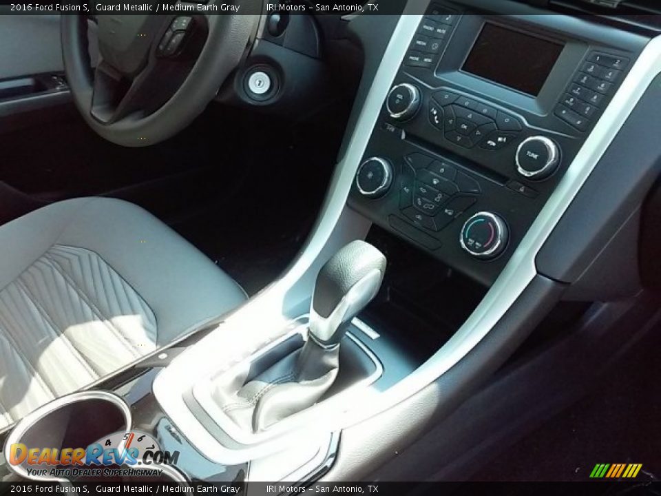 2016 Ford Fusion S Guard Metallic / Medium Earth Gray Photo #16