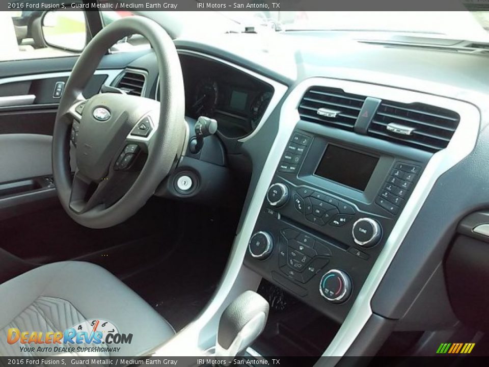2016 Ford Fusion S Guard Metallic / Medium Earth Gray Photo #17