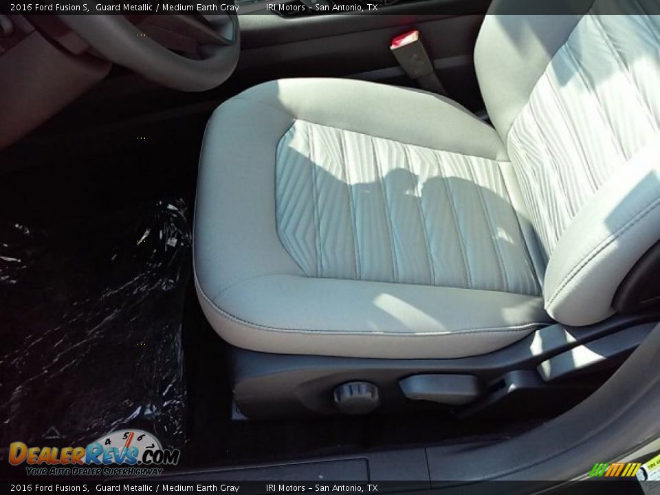 2016 Ford Fusion S Guard Metallic / Medium Earth Gray Photo #20