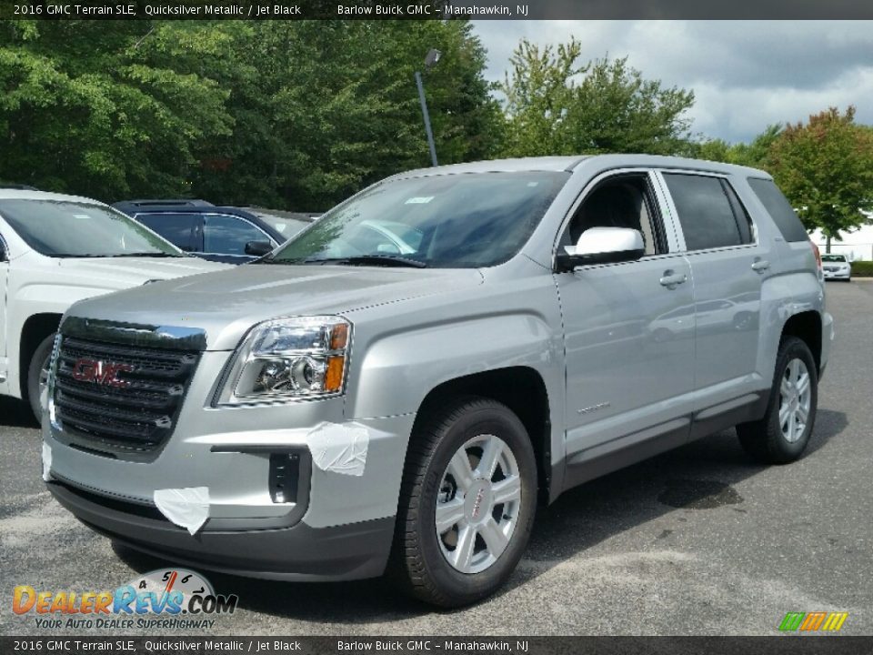 Front 3/4 View of 2016 GMC Terrain SLE Photo #1