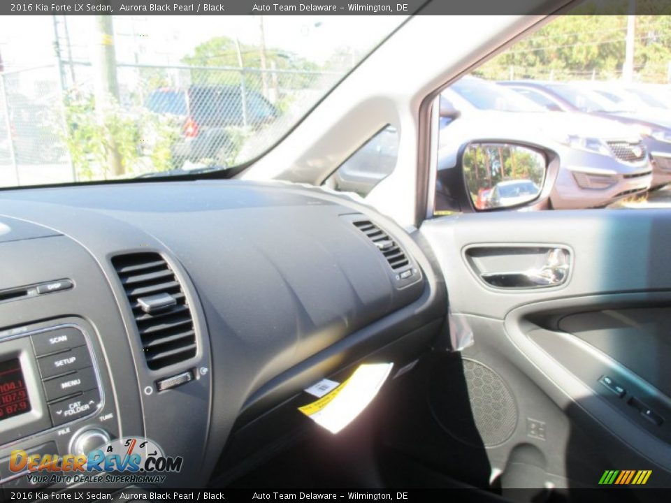 2016 Kia Forte LX Sedan Aurora Black Pearl / Black Photo #7