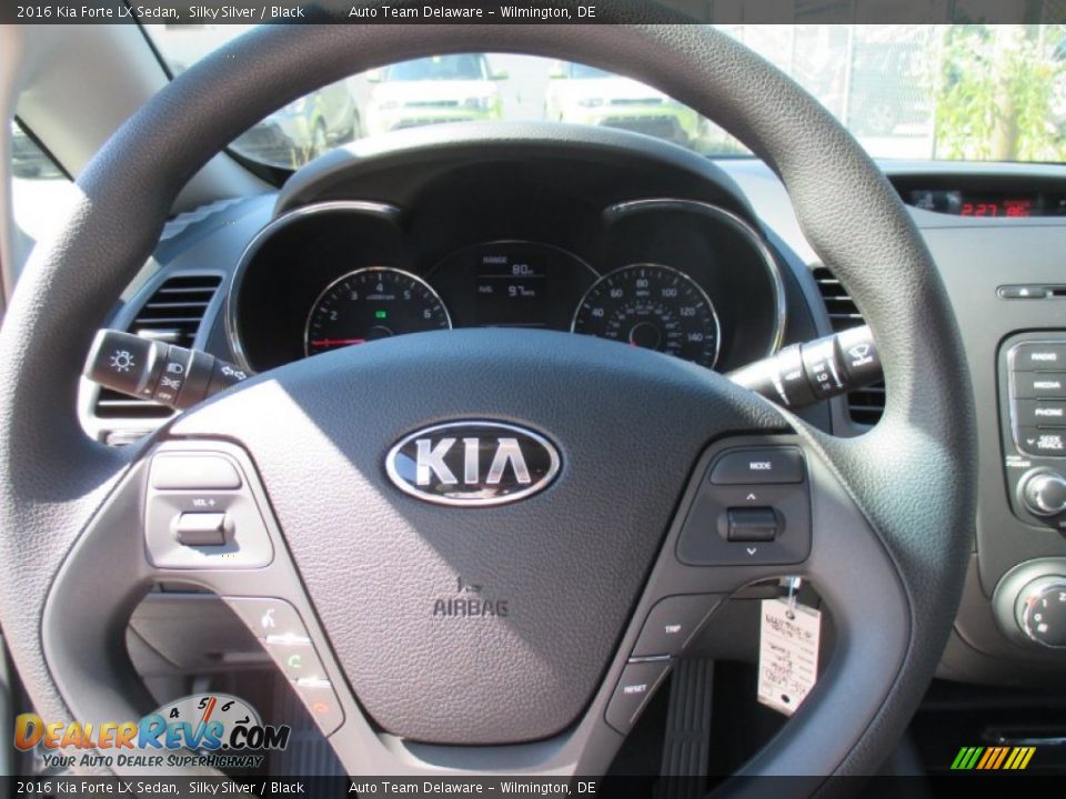2016 Kia Forte LX Sedan Steering Wheel Photo #6