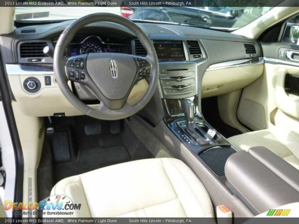 2013 Lincoln MKS EcoBoost AWD White Platinum / Light Dune Photo #17