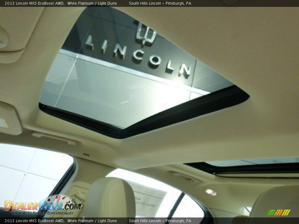 2013 Lincoln MKS EcoBoost AWD White Platinum / Light Dune Photo #19