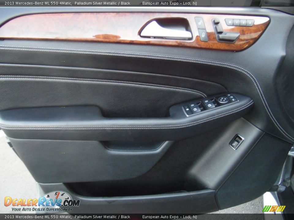 Door Panel of 2013 Mercedes-Benz ML 550 4Matic Photo #34