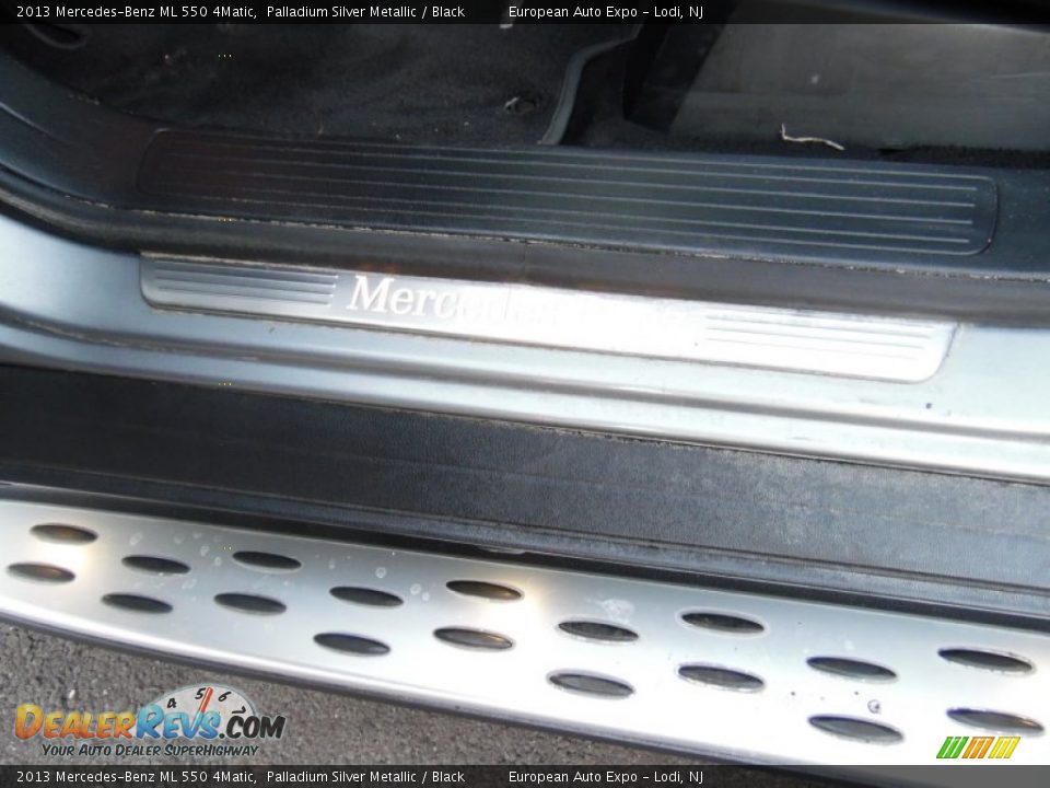 2013 Mercedes-Benz ML 550 4Matic Palladium Silver Metallic / Black Photo #36