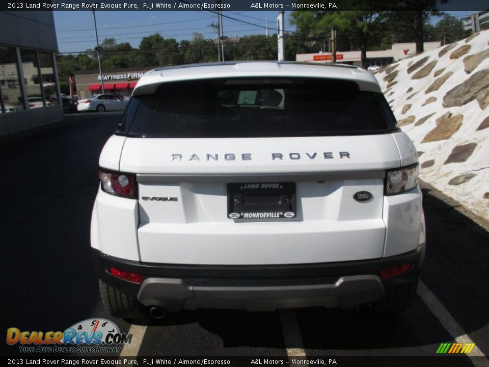 2013 Land Rover Range Rover Evoque Pure Fuji White / Almond/Espresso Photo #5