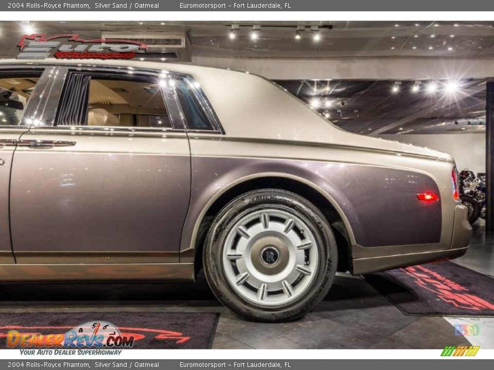 2004 Rolls-Royce Phantom Silver Sand / Oatmeal Photo #14