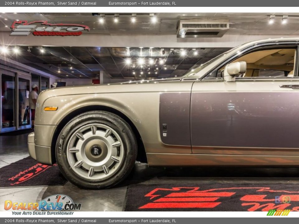 2004 Rolls-Royce Phantom Silver Sand / Oatmeal Photo #15