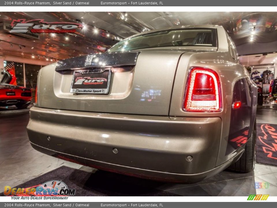2004 Rolls-Royce Phantom Silver Sand / Oatmeal Photo #18