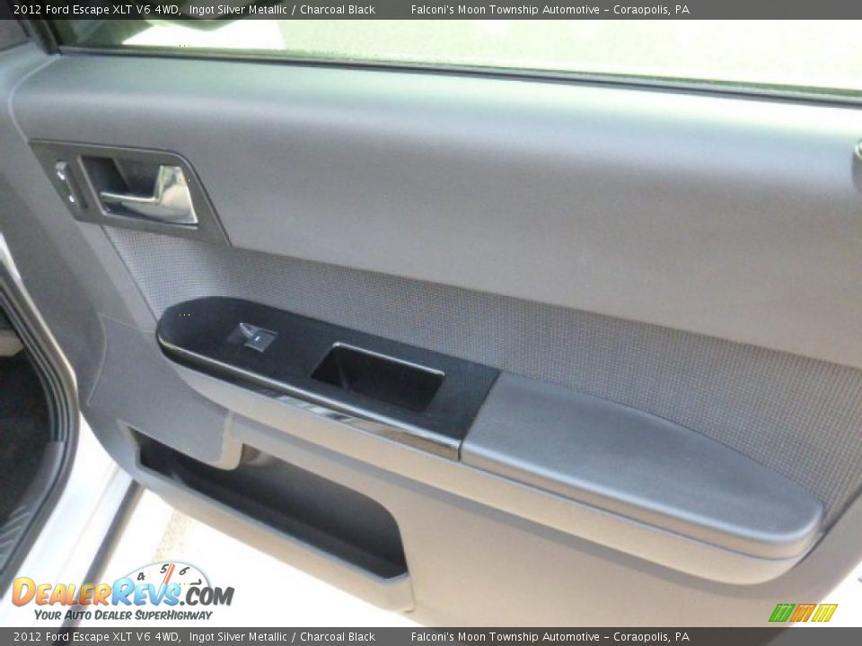 2012 Ford Escape XLT V6 4WD Ingot Silver Metallic / Charcoal Black Photo #12