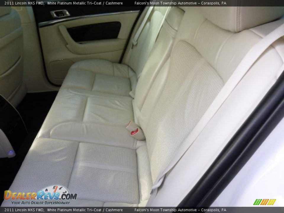 2011 Lincoln MKS FWD White Platinum Metallic Tri-Coat / Cashmere Photo #16