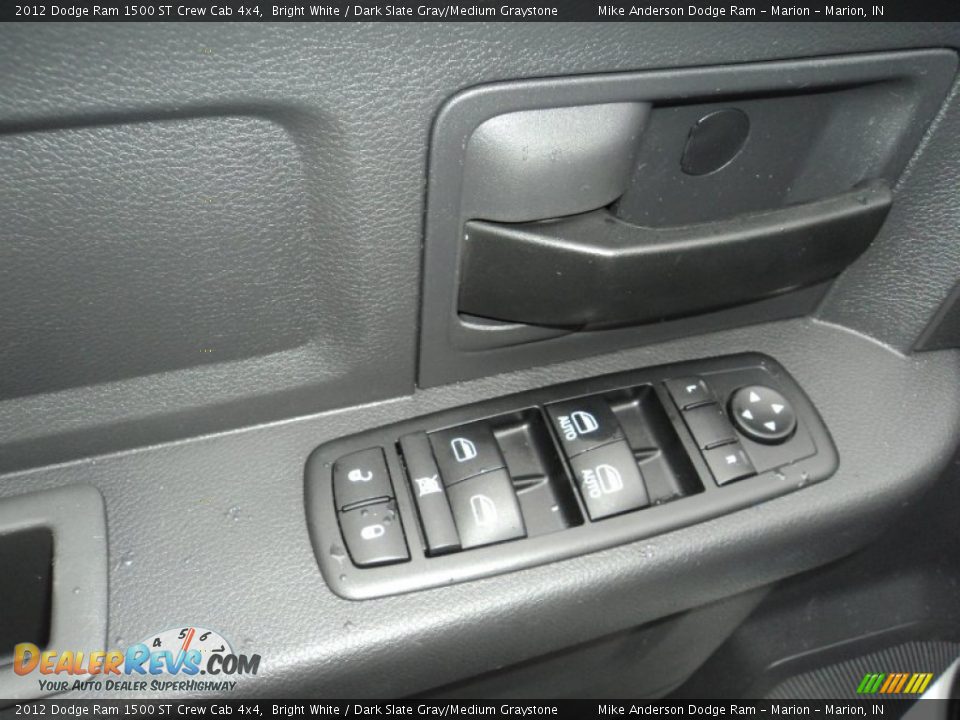 2012 Dodge Ram 1500 ST Crew Cab 4x4 Bright White / Dark Slate Gray/Medium Graystone Photo #11