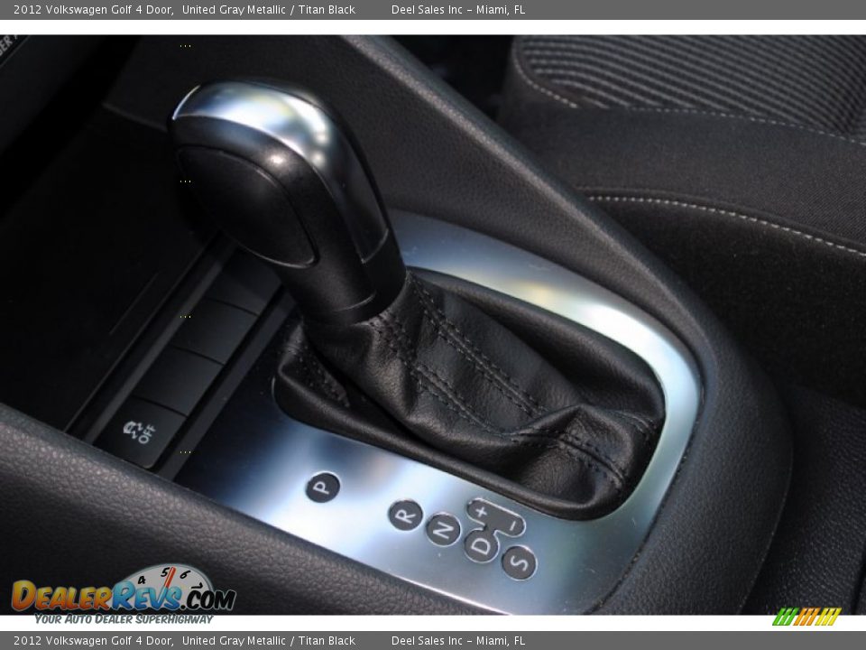 2012 Volkswagen Golf 4 Door United Gray Metallic / Titan Black Photo #17