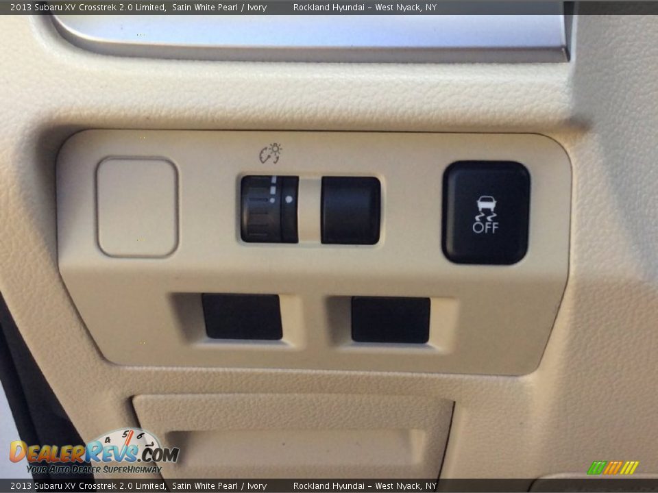 2013 Subaru XV Crosstrek 2.0 Limited Satin White Pearl / Ivory Photo #11