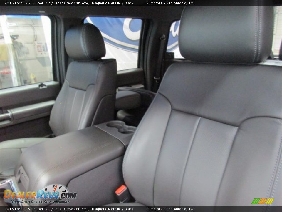 2016 Ford F250 Super Duty Lariat Crew Cab 4x4 Magnetic Metallic / Black Photo #10
