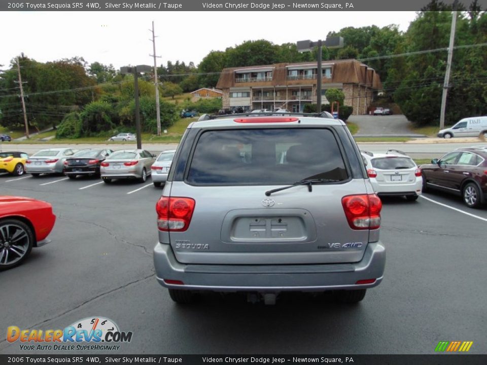 2006 Toyota Sequoia SR5 4WD Silver Sky Metallic / Taupe Photo #4