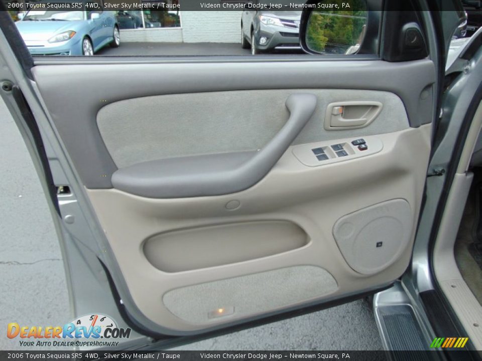 2006 Toyota Sequoia SR5 4WD Silver Sky Metallic / Taupe Photo #14