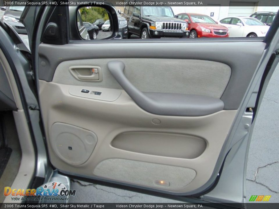 2006 Toyota Sequoia SR5 4WD Silver Sky Metallic / Taupe Photo #18