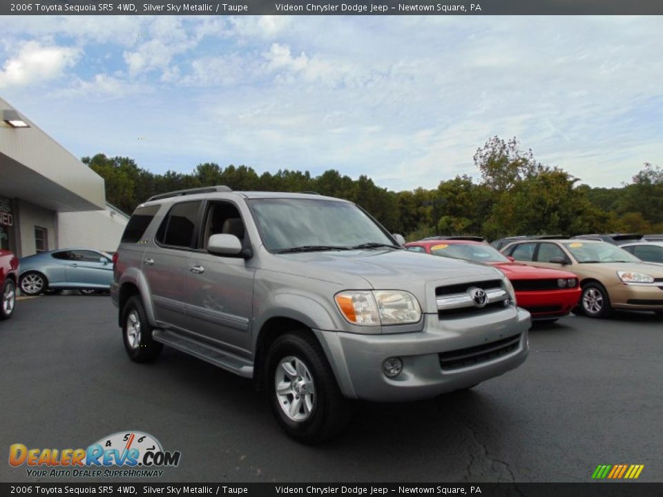 2006 Toyota Sequoia SR5 4WD Silver Sky Metallic / Taupe Photo #33