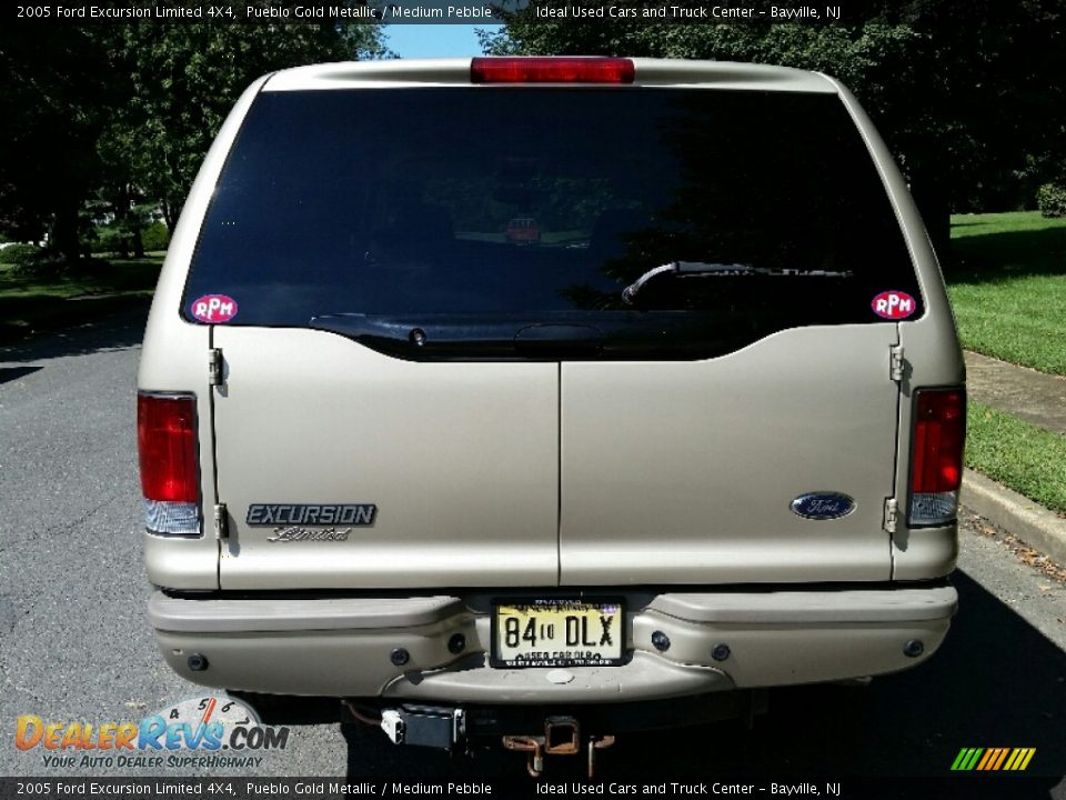 2005 Ford Excursion Limited 4X4 Pueblo Gold Metallic / Medium Pebble Photo #4