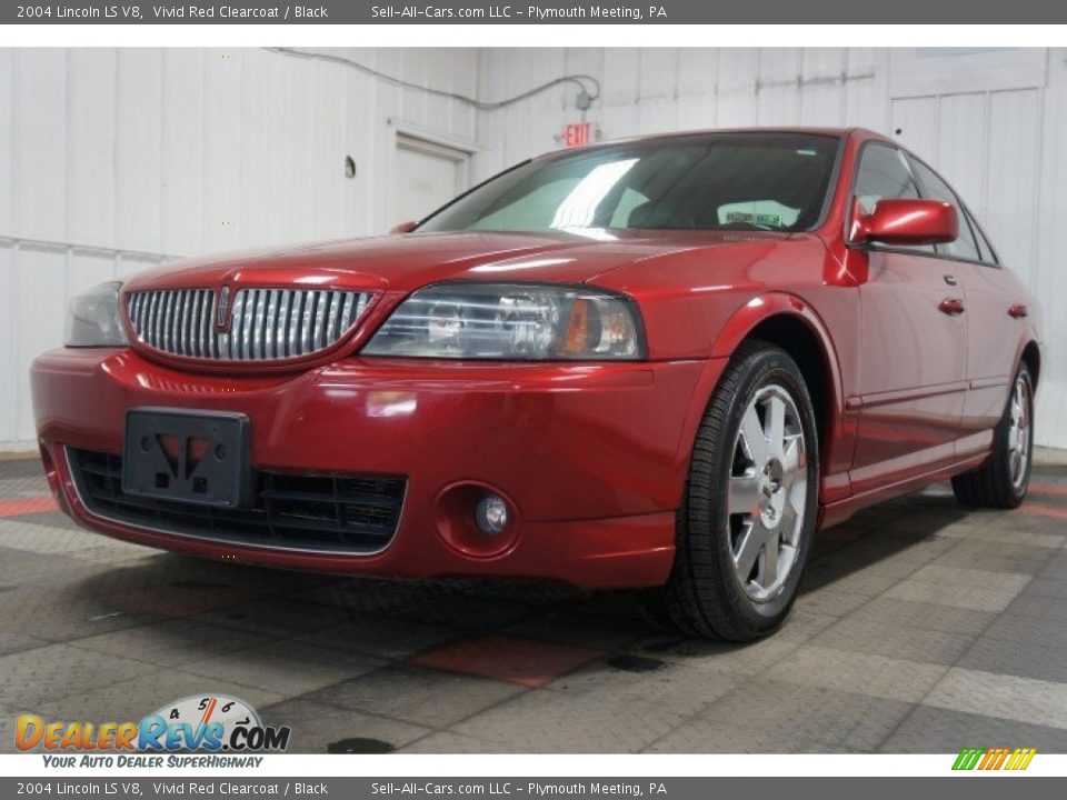 2004 Lincoln LS V8 Vivid Red Clearcoat / Black Photo #3