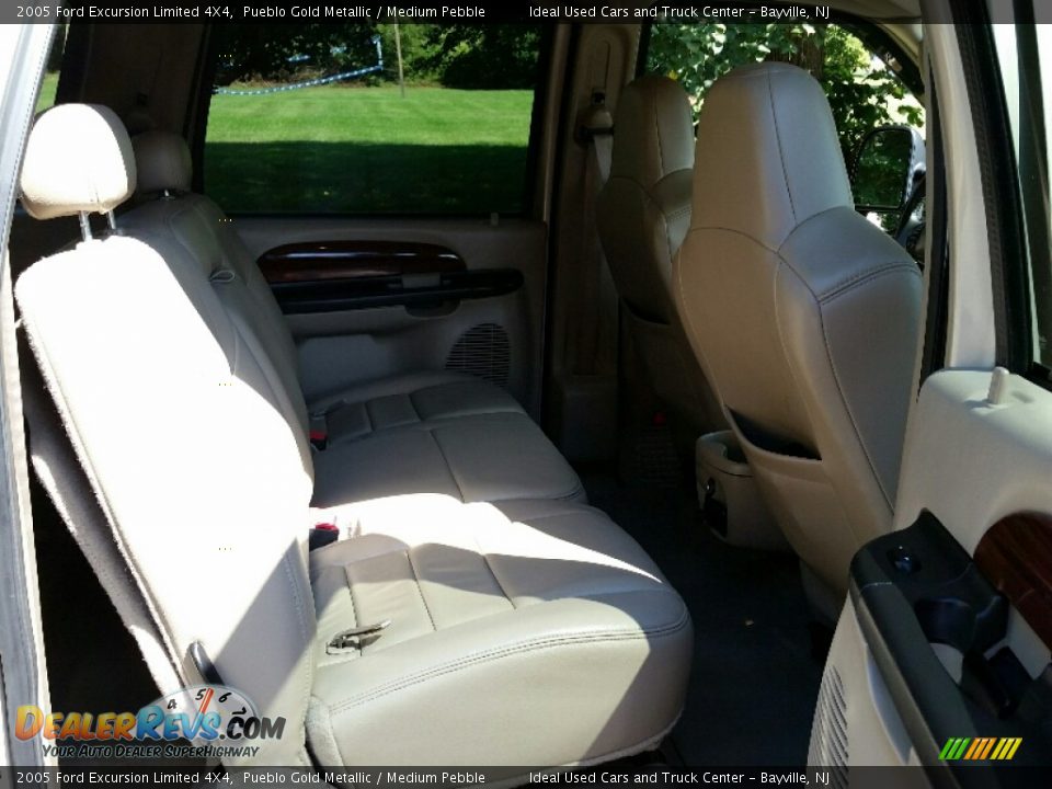 2005 Ford Excursion Limited 4X4 Pueblo Gold Metallic / Medium Pebble Photo #21