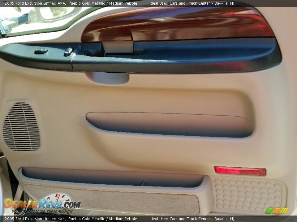 2005 Ford Excursion Limited 4X4 Pueblo Gold Metallic / Medium Pebble Photo #22