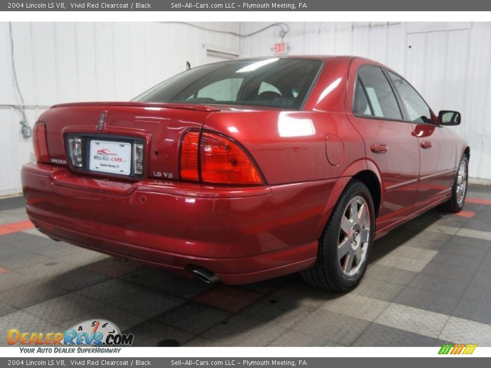 2004 Lincoln LS V8 Vivid Red Clearcoat / Black Photo #8
