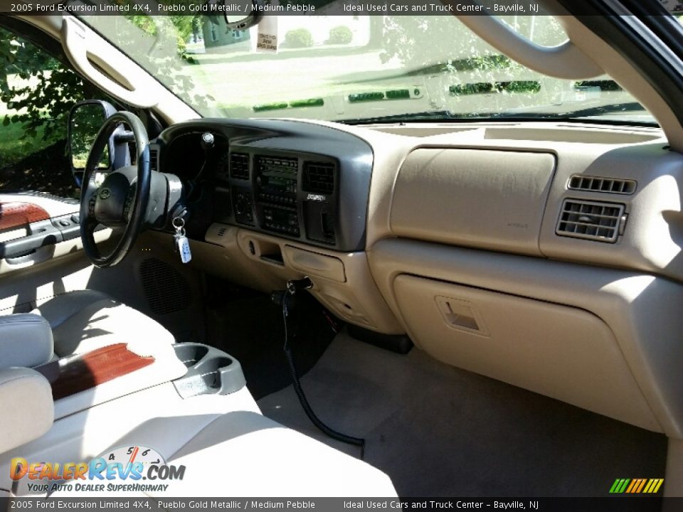 2005 Ford Excursion Limited 4X4 Pueblo Gold Metallic / Medium Pebble Photo #23
