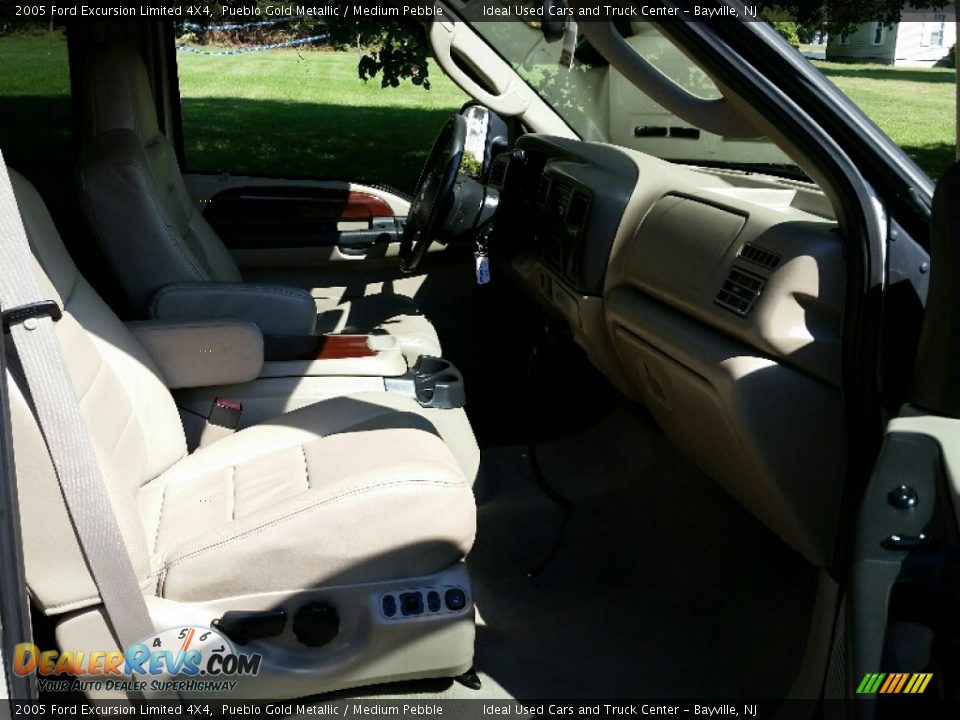 2005 Ford Excursion Limited 4X4 Pueblo Gold Metallic / Medium Pebble Photo #24