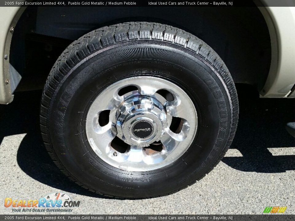 2005 Ford Excursion Limited 4X4 Pueblo Gold Metallic / Medium Pebble Photo #25