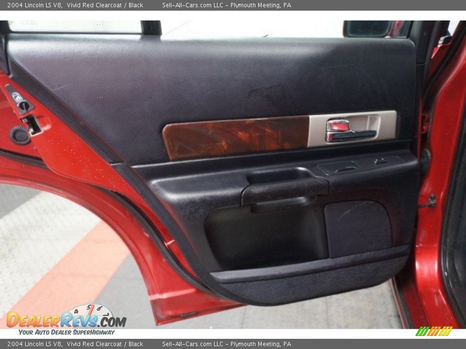 2004 Lincoln LS V8 Vivid Red Clearcoat / Black Photo #16