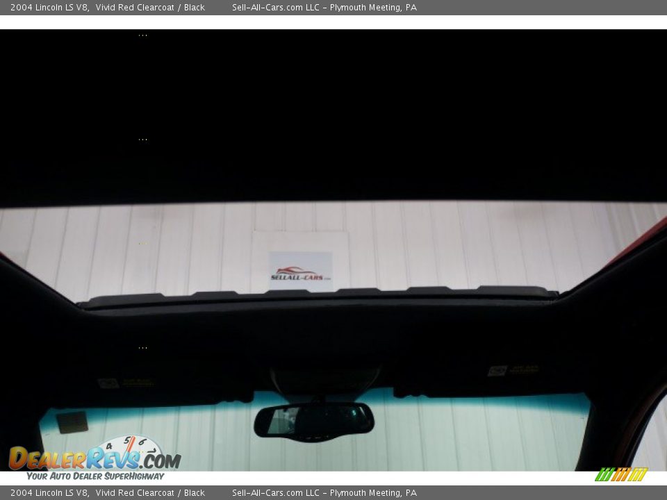 2004 Lincoln LS V8 Vivid Red Clearcoat / Black Photo #22