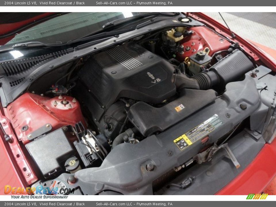 2004 Lincoln LS V8 Vivid Red Clearcoat / Black Photo #35